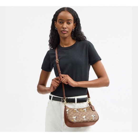 COACH Snoopy Teri Shoulder Bag CBJ88 NWT - Picture 14 of 14